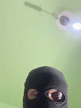 Fuckbudiez Adlı Modelin Canlı XXX Sohbeti
