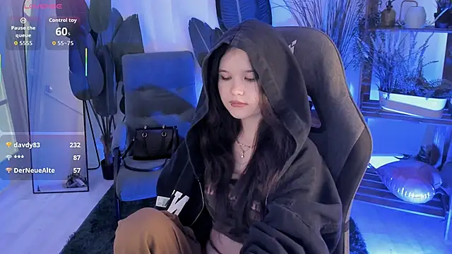 Elainebeness XXX чат на живо