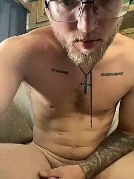 dilf_96 élő XXX-chatje