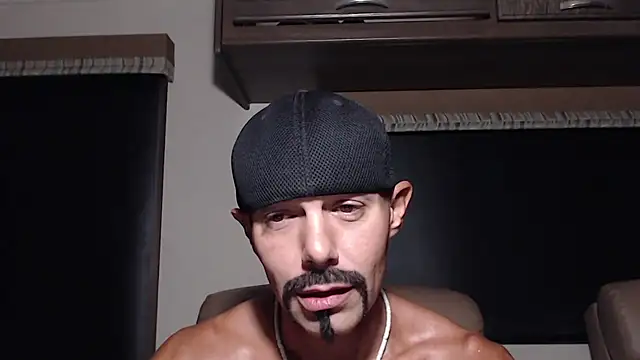 צ'אט XXX בשידור חי של ThickD2C