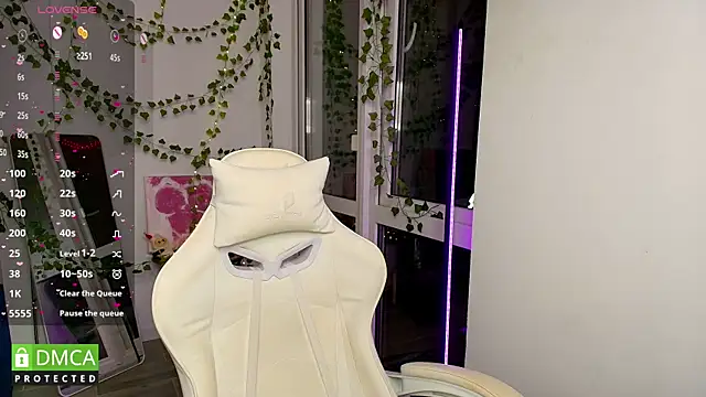 צ'אט XXX בשידור חי של AdeLuna