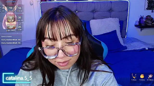 Kata_Bigboobs Adlı Modelin Canlı XXX Sohbeti