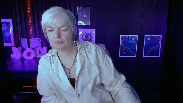 XXX chat uživo modela CarmenSoft