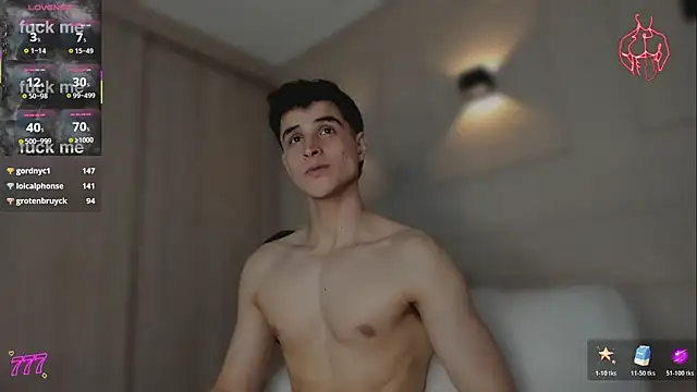 thomklein Adlı Modelin Canlı XXX Sohbeti