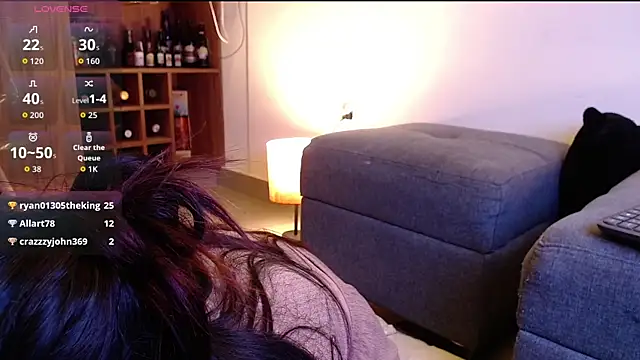 Chat +18 de MeganTB ao vivo