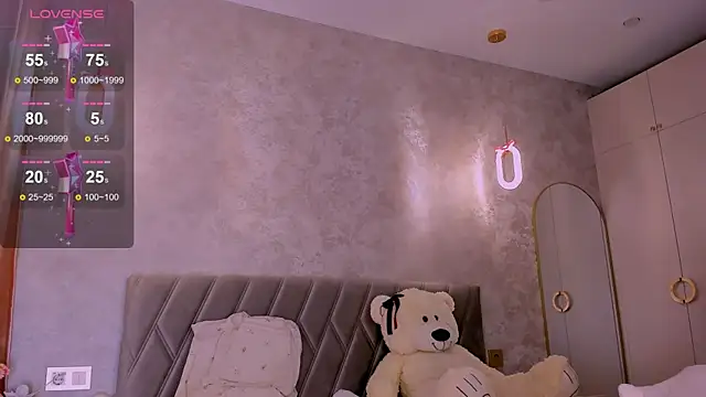 diana_nier Chat XXX in diretta