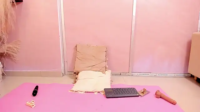 tifannygrey_ Live XXX Chat
