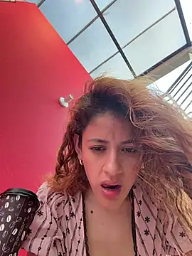 צ'אט XXX בשידור חי של alana15