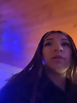 Chat +18 de Isabella18_pink ao vivo