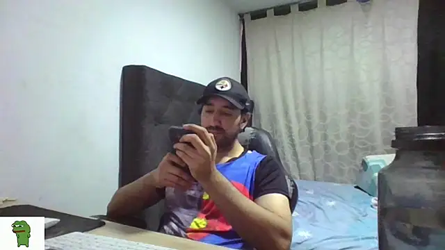 coolfrikin Live XXX chat