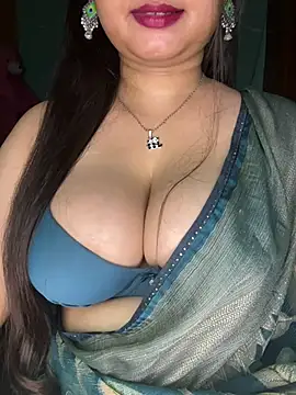Naughty_pooja44 即時 XXX 聊天