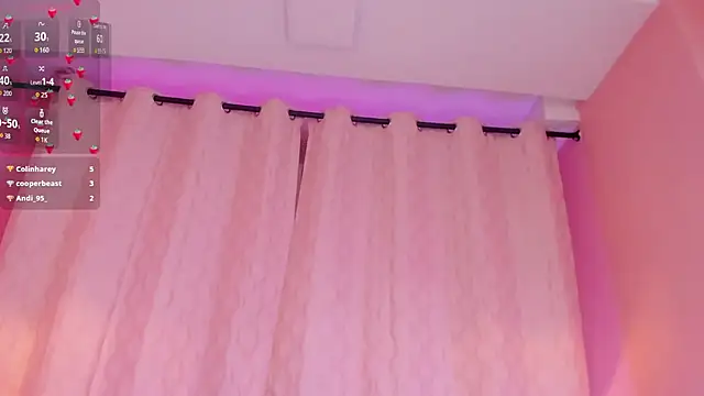 Chat +18 de CandyyMaria ao vivo