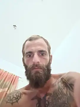 _Antonio_vatoo_: διαδικτυακό σόου στην κάμερα