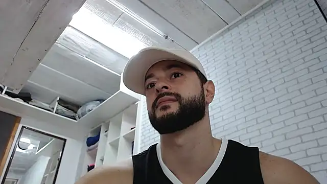 Chat XXX en directo de BombeiroHotx