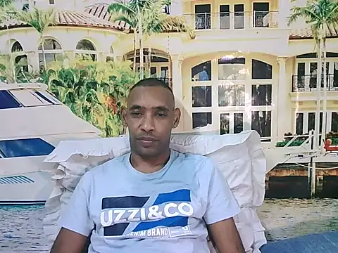 IndianMagicMike's Live XXX Chat