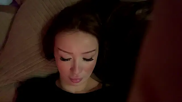 BeatrizSirk Adlı Modelin Canlı XXX Sohbeti