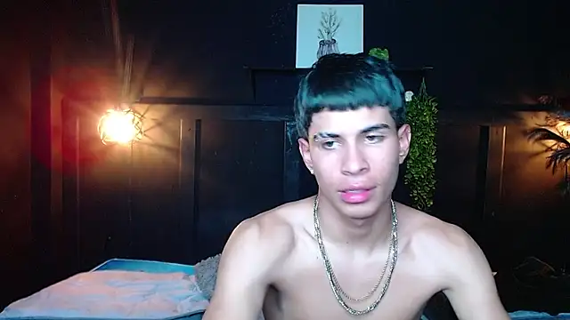 Živý XXX chat marco_monstercock