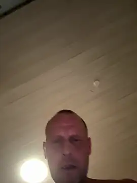 Frankgermanman's Live XXX Chat