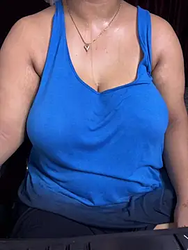 DarlingRuby XXX чат на живо