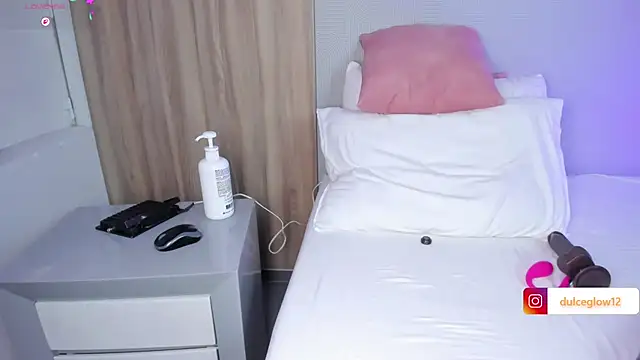 dulce_glow_ Chat XXX live