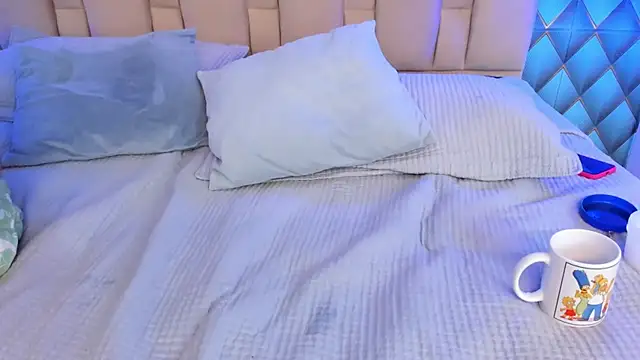 Sofia-Ethan webcam show