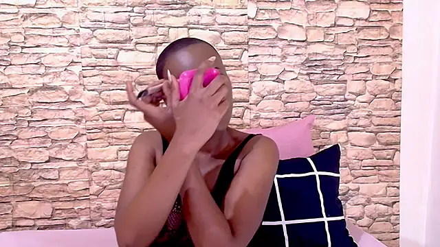 EbonyOlive69: онлайн-секс-чат