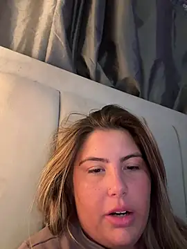 hiddensecretxx's Webcam Show