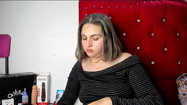 Chat +18 de Sofia__bella ao vivo