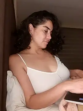 Demeter_1998's Live XXX Chat