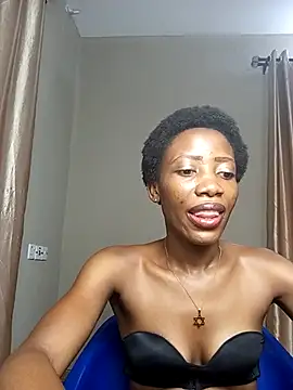 slimxxxdool Adlı Modelin Canlı XXX Sohbeti