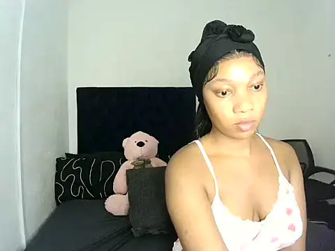 LustyBerryn Live XXX chat
