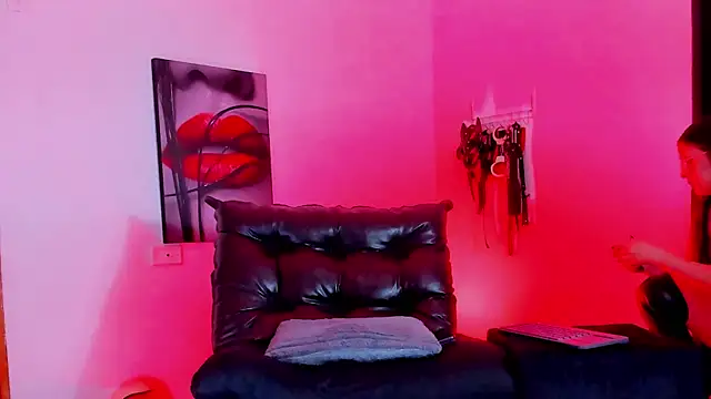 SageStone লাইভ XXX চ্যাট