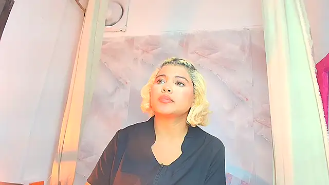Chat +18 de sofiacastillo01 ao vivo