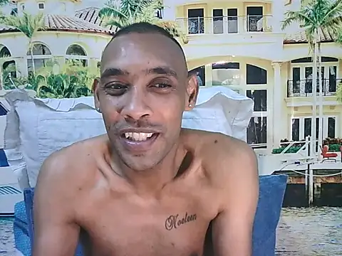 IndianMagicMike Adlı Modelin Canlı XXX Sohbeti