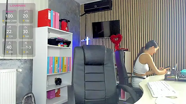 OfficeGirls 网络视讯表演