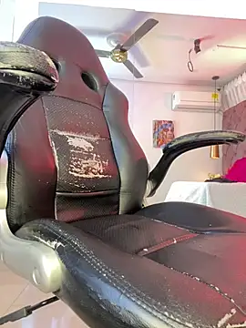 Živý XXX chat Auri__