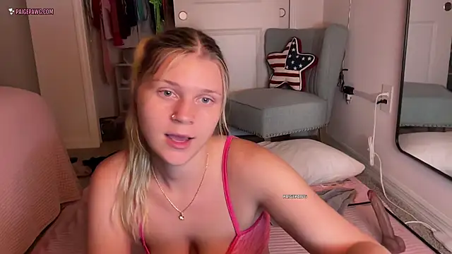 PaigePawgのライブXXXチャット