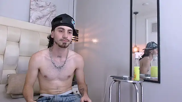 Chatroom XXX en direct de Lucas_Knight