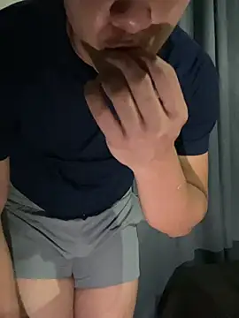 Thiag09 live XXX chat