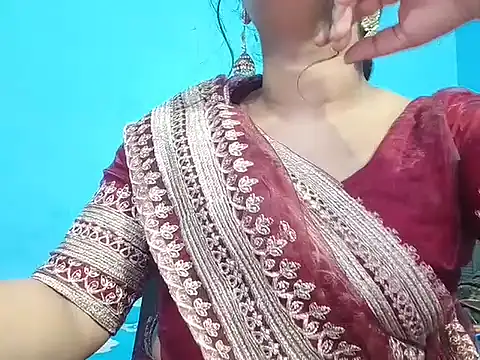 Adhiti_1's Live XXX Chat