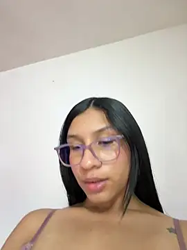 Chat +18 de Danaeluxe ao vivo