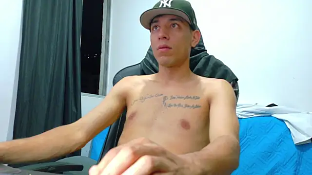 bully_boss live XXX chat