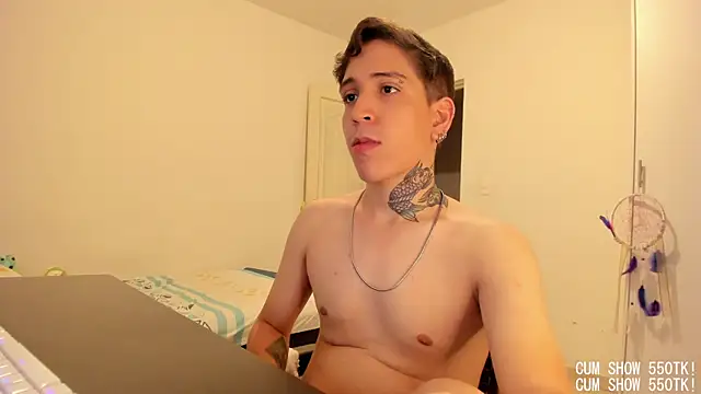 Michael_v77 Live XXX-Chat