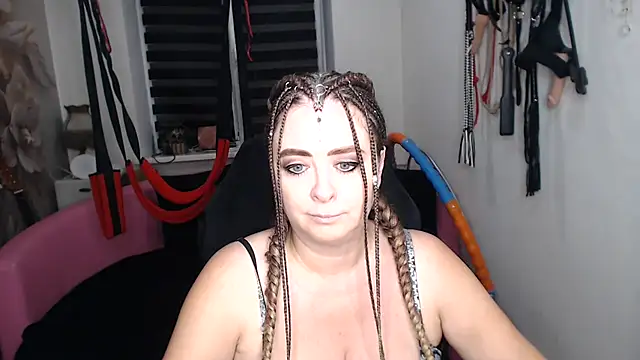 Chat +18 de MISSgoddessMARIA ao vivo