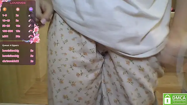 XXX chat uživo modela CeyaLier