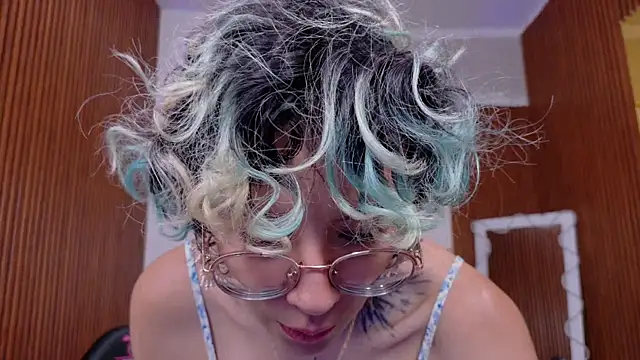 Chat +18 de Lyra_tay ao vivo