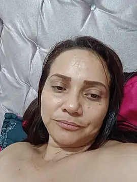Amanda39 Adlı Modelin Canlı XXX Sohbeti