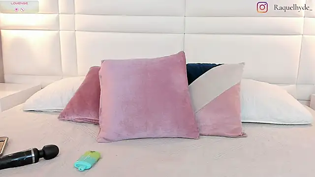 Živý XXX chat RaquelHyde_