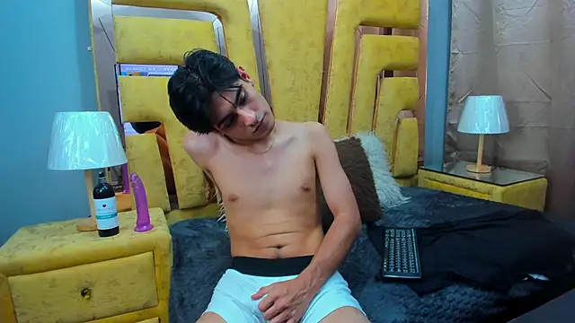 TaylerCruz Chat XXX in diretta