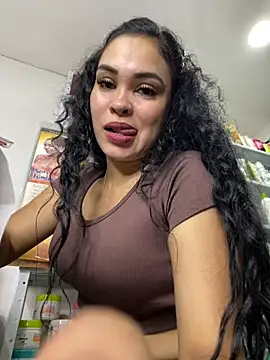 Chatroom XXX en direct de FOX_LATINA